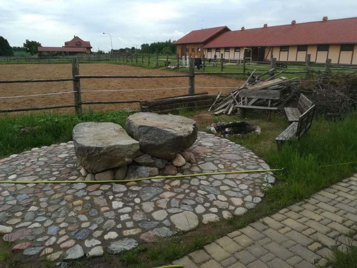 Pensjonat Przy Stajni Kierzkowo  ภายนอก รูปภาพ